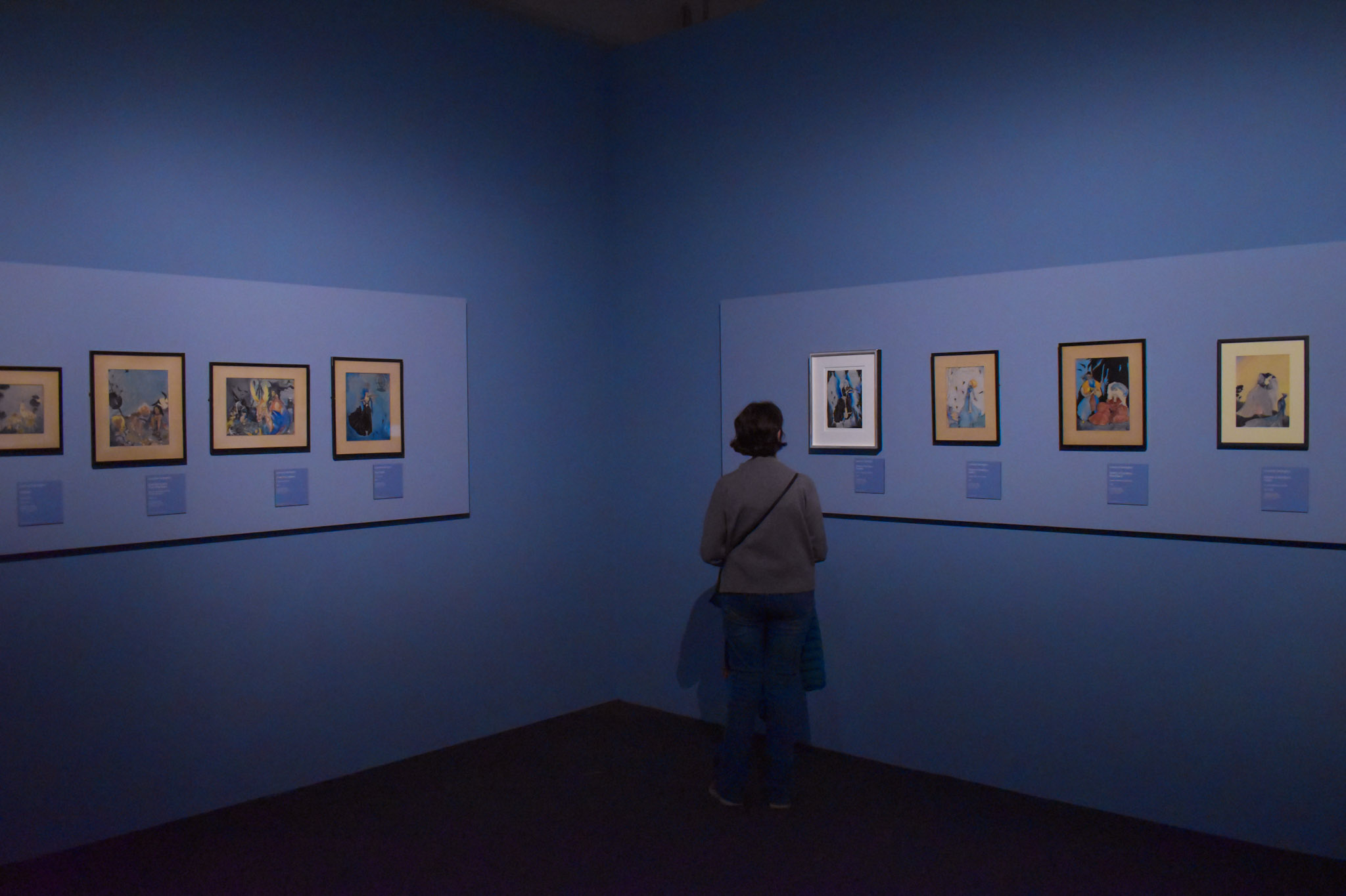Dialogo tra spazio architettonico e opere nella mostra di Leonora Carrington