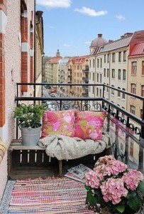 Idee colorate per il tuo balcone