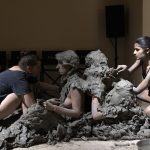 Florence Peake e la ceramica performativa