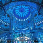 Blu di Iznik: storia, pigmento e l'influenza sull'arte ceramica Ottomana